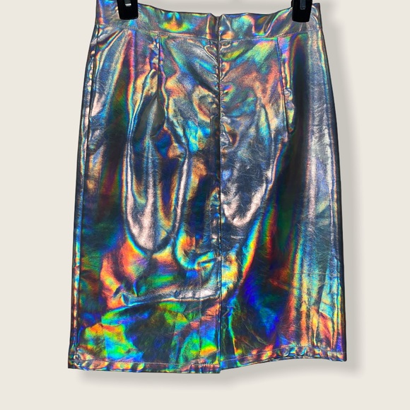 Glamorous holographic skirt - Picture 2 of 2
